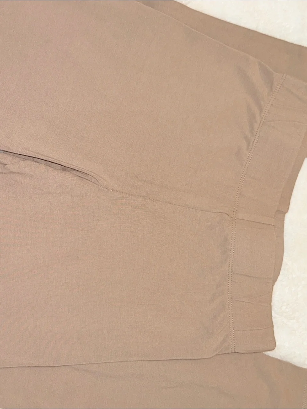 Good American woman legging Pants in Taupe